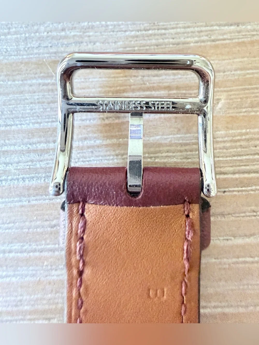 Hermès Rouge H Apple Watch Band - 41mm